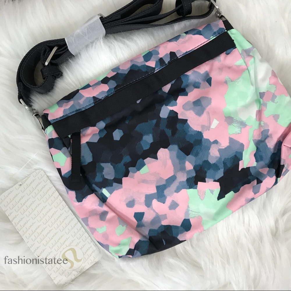 Lululemon rare party Om bag clouded dreams blue - Picture 7 of 8